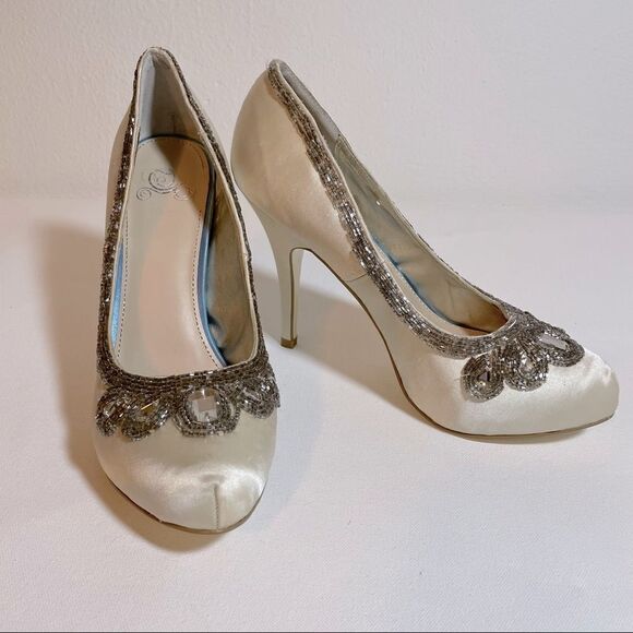 Barbiecore Disney Glass Slipper collection Cinderella pump wedding shoe size 8.5 - Picture 1 of 16